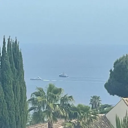 Avec Piscine Vue Sur La Cannes